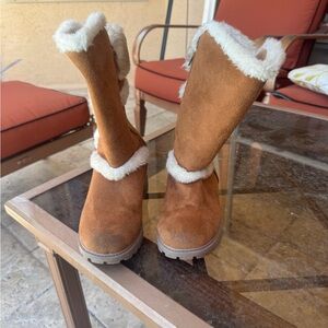 US Polo Association. Ximena Winter Brown Suede Zip-Up Boots w/Faux Fur 1Y